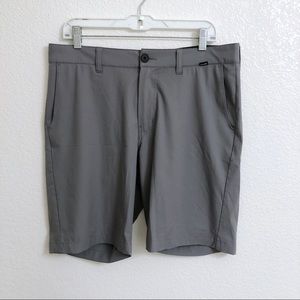 Travis Mathew Golf Shorts Men Size 34 Gray Comfort Performance Stretch